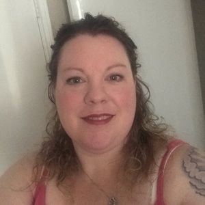 Meet your Posher, Kendra